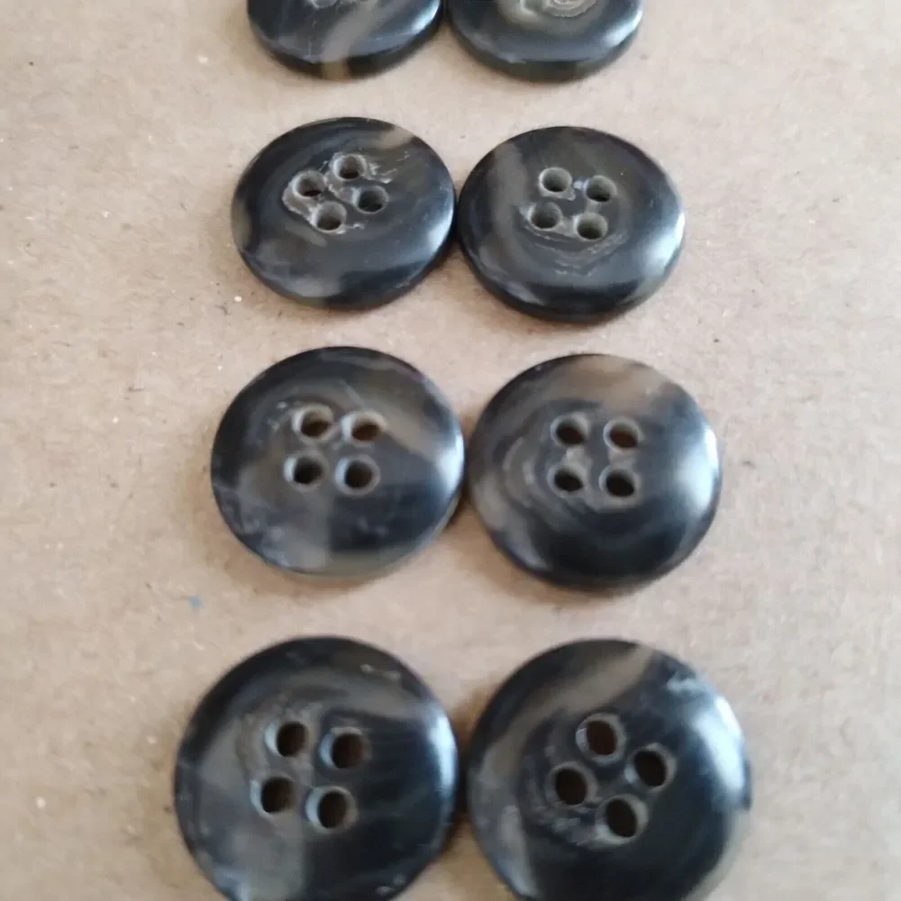 Aquascutum‎ Of London Suit Replacement Buttons Set Of 11 Jacket 2-Big 9-Small